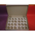 Коробки на 24 капкейки