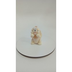 Фігурка із шоколадної глазурі "Зайченя з білим метеликом"