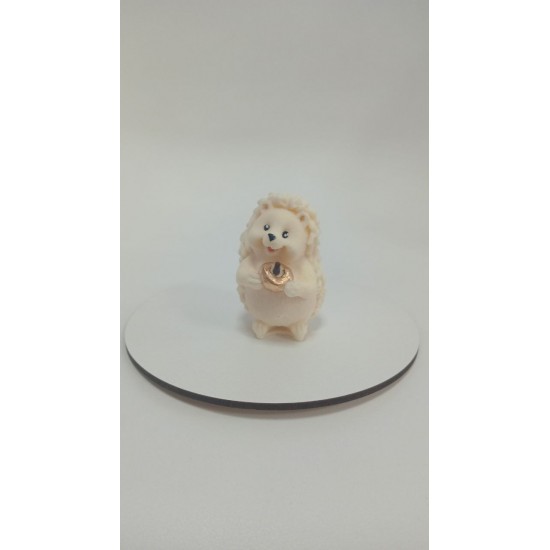 Фигурка из шоколадной глазури "Ёжик с яблочком"