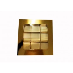Коробка для 9 цукерок з бортиком, з золотою ламінацією, 150*150*30